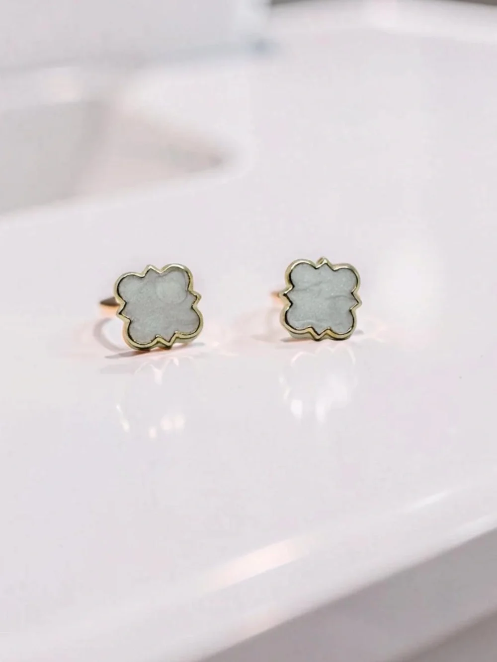 Clover Stud Earrings 18k Gold Plated Earrings in White